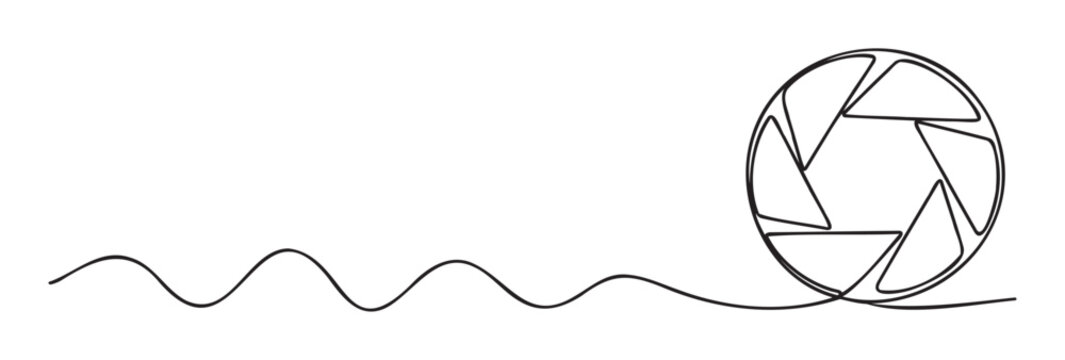 Smooth wavy line transforming into a minimalist camera aperture design, ideal for photography industry branding, optical technology advertisements, or simple graphic communication projects.