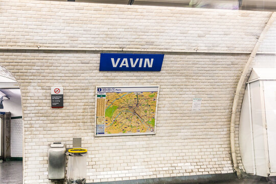  subway station  Vavin in Paris