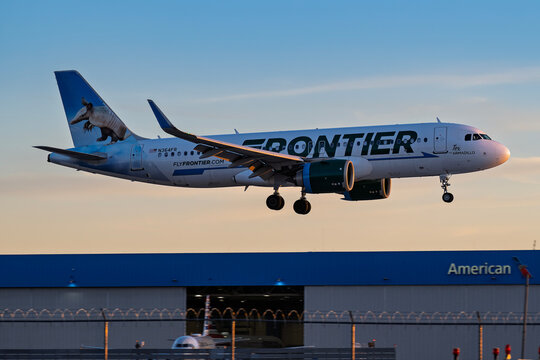sky harbor airport 2-14-2026 Phoenix, AZ USAFrontier Airlines Airbus A320Neo N364FR Sunset arrival at Phoenix Sky Harbor Intl. Airport.