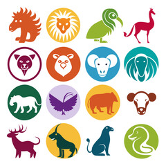 Fototapeta premium Collection of Animal Icons in Colorful Circular Designs