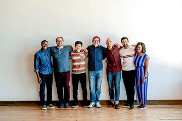 Obraz premium Diverse group standing together happily.