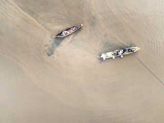Fishermen with small boats and simple equipment have been fishing since early morning, near the mouth of the Payeti River, directly facing the Waingapu sea  © HeinrichDengi
