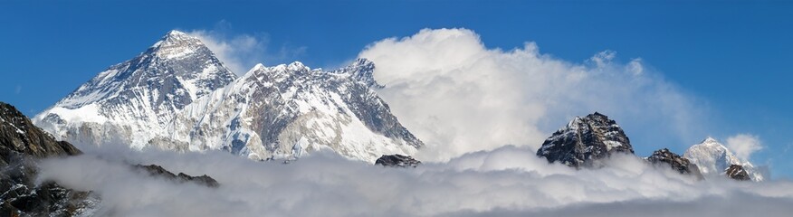 Mount Everest Lhotse Makalu Peak