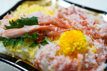 和食 カニちらし 錦糸卵といくらの彩り 弁当