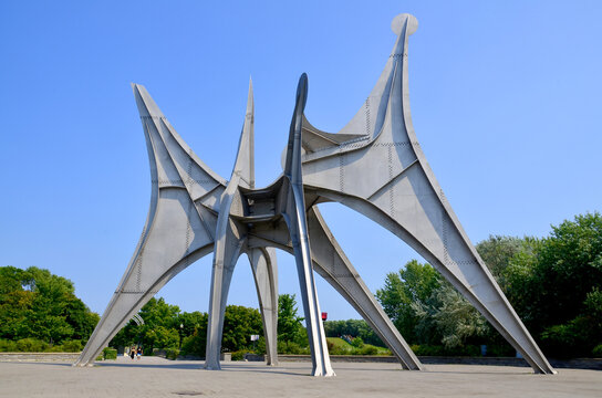 MONTREAL QUEBEC CANADA: The Alexander Calder sculpture L'Homme French for "Man")is a large-scale outdoor sculpture in Parc Jean-Drapeau, located in Montreal. Made for 1967 World Fair