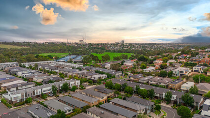 Obraz premium Panoramic Aerial Drone view of Inner Suburbs of Melbourne housing, roof tops, the streets and the parks, the roads and trees of Ascot Vale Moonee Ponds Brunswick Essendon and Maribyrnong in VIC Victor