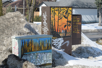 Naklejka premium utility/traffic signal boxes painted by D-Drew in East York, Toronto