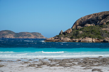 Naklejka premium Lucky Bay w Australia, piękna plaża, biały piasek