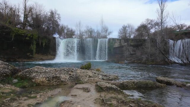 Pedrosa de tobalina jerea river waterfall cascading water
