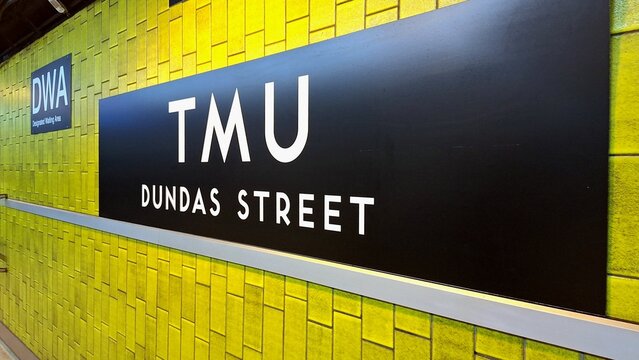 Tmu dundas street sign in Toronto subway station