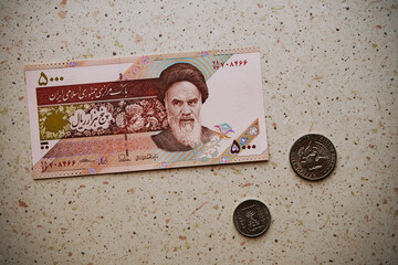 nowy szekel izraelski, dolar amerykański i iran, rial irański, banknot i monety  © Marcin Łazarczyk