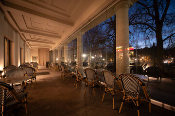 Wnętrze ogrodu zimowego pewnej restauracji w Poznaniu © Magdalena