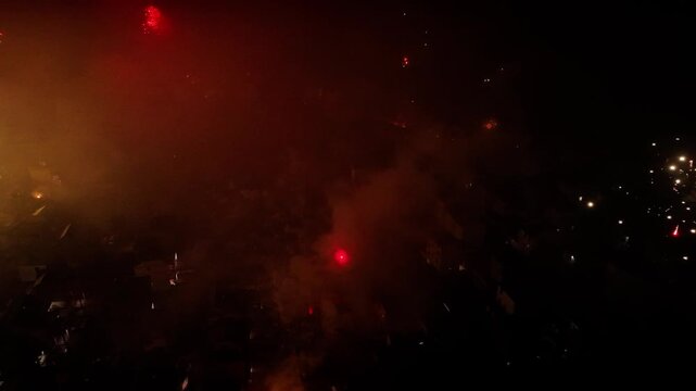 On New Year's Eve in southern Anhui, thousands of households were ablaze with lights and fireworks