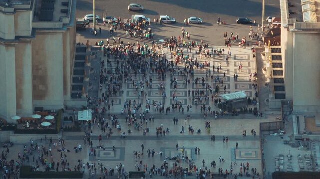 Focuses on super8 film, retro film, urban, tourism, city, life, retro, film, super8, blurry. Concepts include super8 film, retro film, urban, tourism, city, and life. Additional themes: retro, film, s