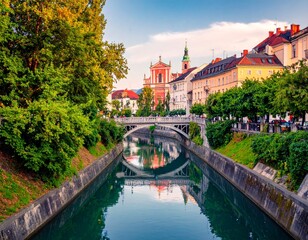 Fototapeta premium Ljubljana's Urban Beauty and Green Paths