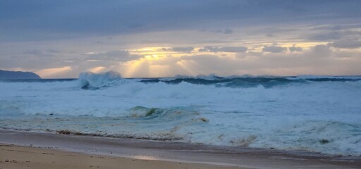 Obraz premium sunset over the sea