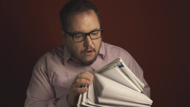 A man swears and argues with his interlocutor