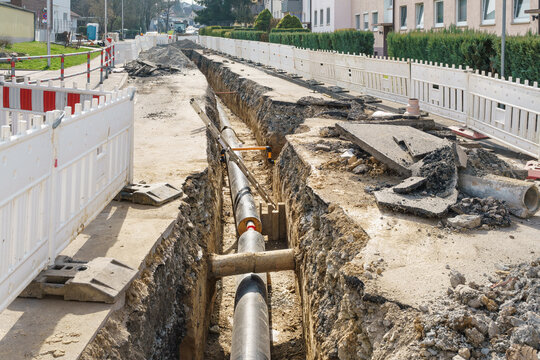 Baustelle f&uuml;r eine neue Fernw&auml;rmeleitung