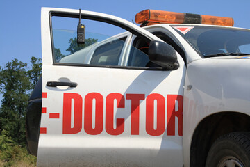 Medical aid. © Levente Varga