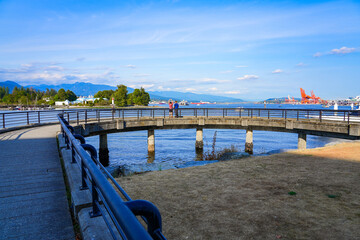 Fototapeta premium Horseshoe sea bridge on the seawalk of Coal Harbour Marina, Downtown Vancouver, British Columbia, Canada