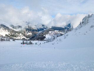 Obraz premium Praz de Lys Sommand Ski Resort Winter Aerial
