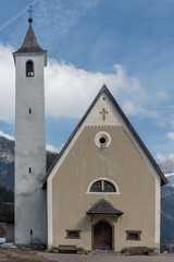 Fototapeta premium Fontanazzo - Val di Fassa - Alto Adige - Trento - Chiesa della Madonna del Carmelo 