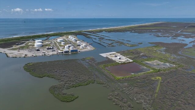 Louisiana Coastal Industry Refineries and Infrastructure