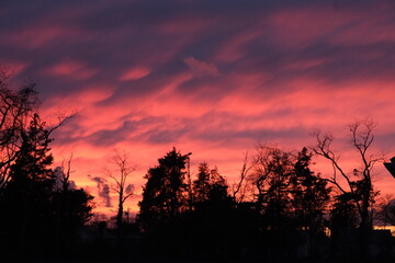 Fototapeta premium Sun setting in March in NJ