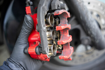 バイクのブレーキキャリパー