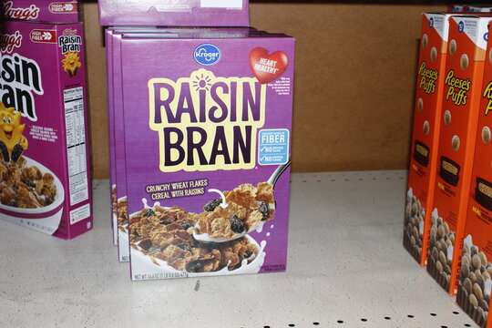 Kroger Raisin Bran box closeup shelf
