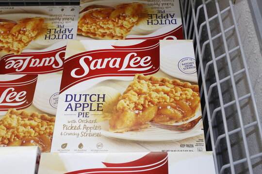 Sara Lee Dutch Apple Pie closeup shelf