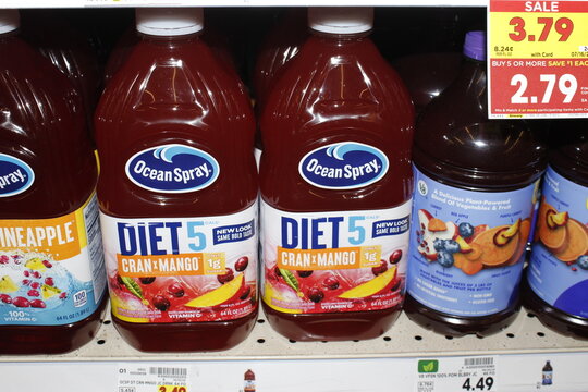 Ocean Spray Cran Mango bottle closeup shelf