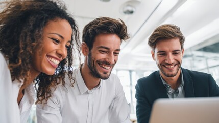 Obraz premium Team collaborating enthusiastically in a bright, modern office setting