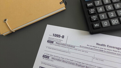 Obraz premium US Tax Form 1095-B – Health Coverage