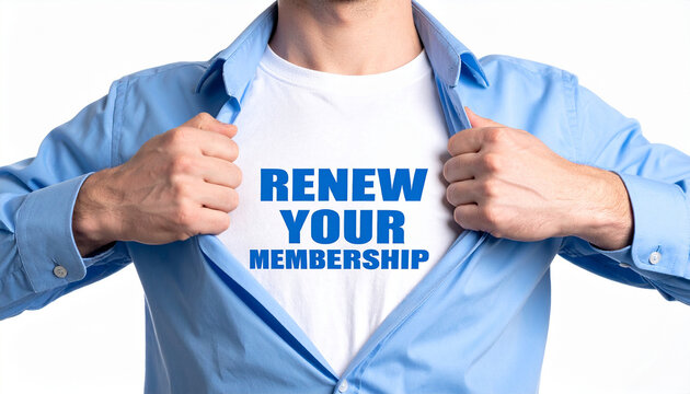 Renew your Membership - Ein Mann öffnet sein Hemd und zeigt sein TShirt