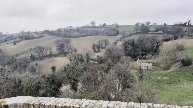 Panorama dalle mura di cinta di Loretello di Arcevia nelle Marche
