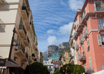 Centrum miasta, domy na skałach, Monte Carlo, Księstwo Monako, Riwiera Francuska, City center, houses on the rocks, Monte Carlo, Principality of Monaco, French Riviera © 123108 Aneta