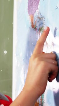 Vertical video: pupil tracing map with finger in class peer joining overlay appearing for learning