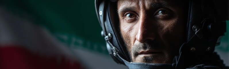 Obraz premium A military man looking at the camera against a dark background