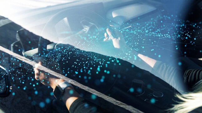 Focused driver using holographic interface in autonomous car