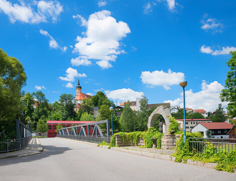 view over Schmausmuhl bridge to Sankt Augustinus church, tourist resort Viechtach, bavaria