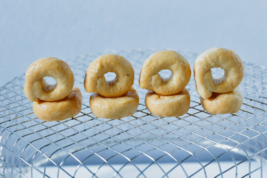 Traditional italian taralli snack