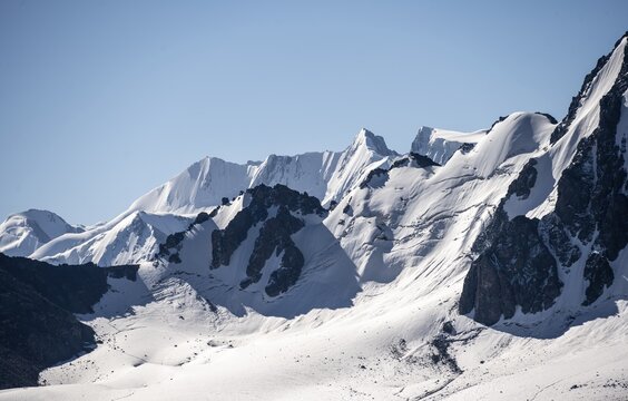 Tien Shan high mountains, 4000 metres with glacier, Ak-Su, Kyrgyzstan
