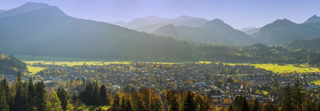 Autumn in Oberstdorf, Oberallg&auml;u, Bavaria, Germany, behind Hoher Ifen, 2230m, Gottesackerplateau, Toreck, 2017m, Kleinwalsertal, Vorarlberg, Allg&auml;u Alps, Austria