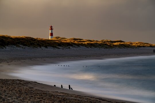 North Sea coast with List-ost lighthouse, Ellenbogen, List, Sylt Island, Germany