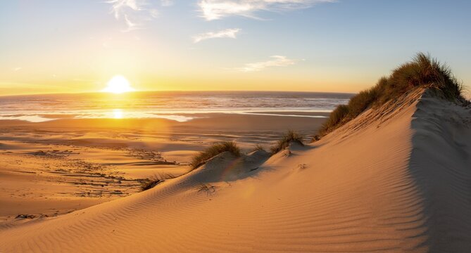 Sunset over the sea, sandy beach with sand dunes on the coast, Alder Dune, Baker Beach, Holman Vista viewpoint, Oregon, USA