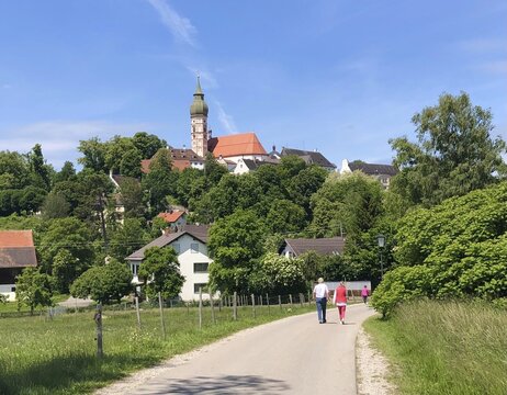 Path to Andechs Monastery, church and tower at the back, Pfaffenwinkel, Alpine foothills, Upper Bavaria, Bavaria, Germany