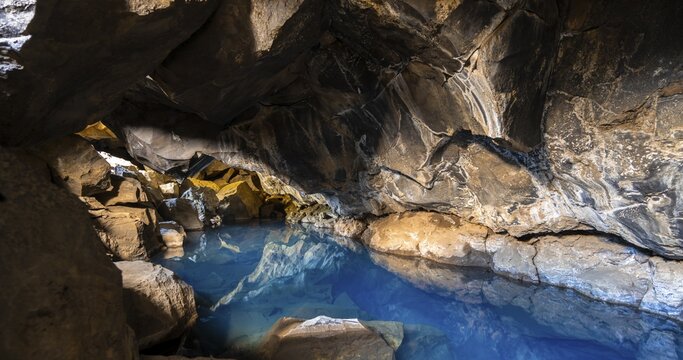 St&oacute;ragj&aacute; Cave, Silfra Fissure, Krafla, Northern Iceland, Iceland