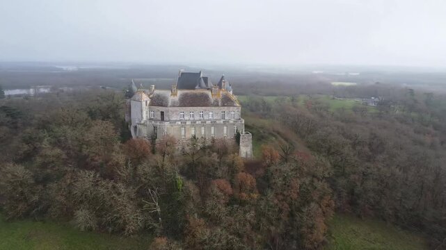 Ch&acirc;teaux 1