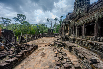 Fototapeta premium Ancient stone ruins of Bayon Temple in Angkor Thom